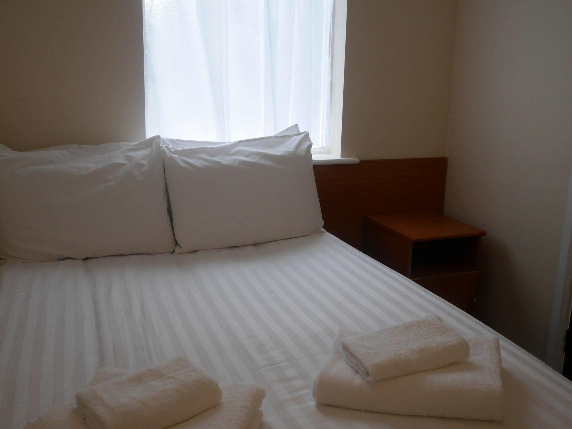 Sk Heathrow Hotel Hayes  Eksteriør billede