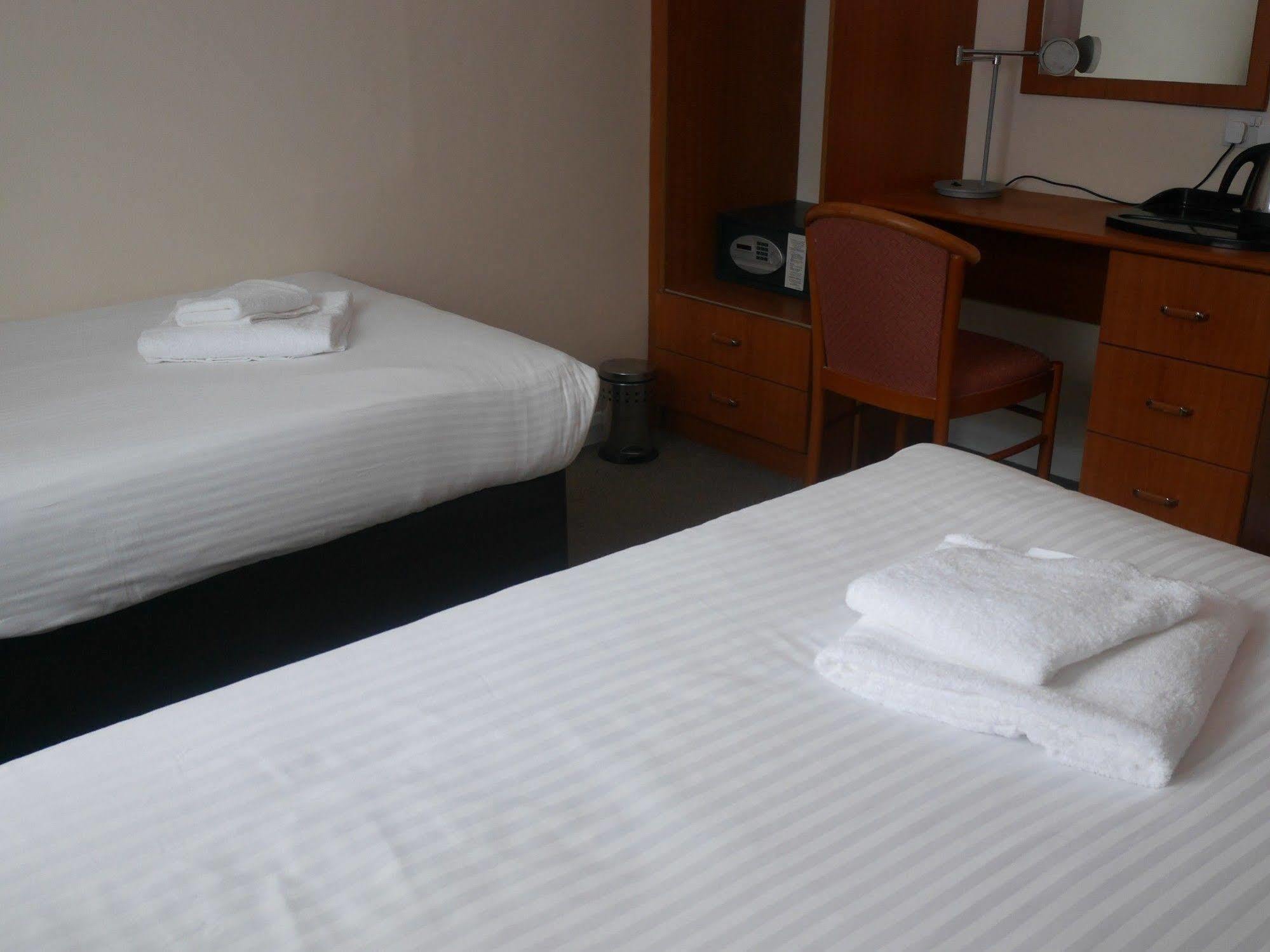 Sk Heathrow Hotel Hayes  Eksteriør billede